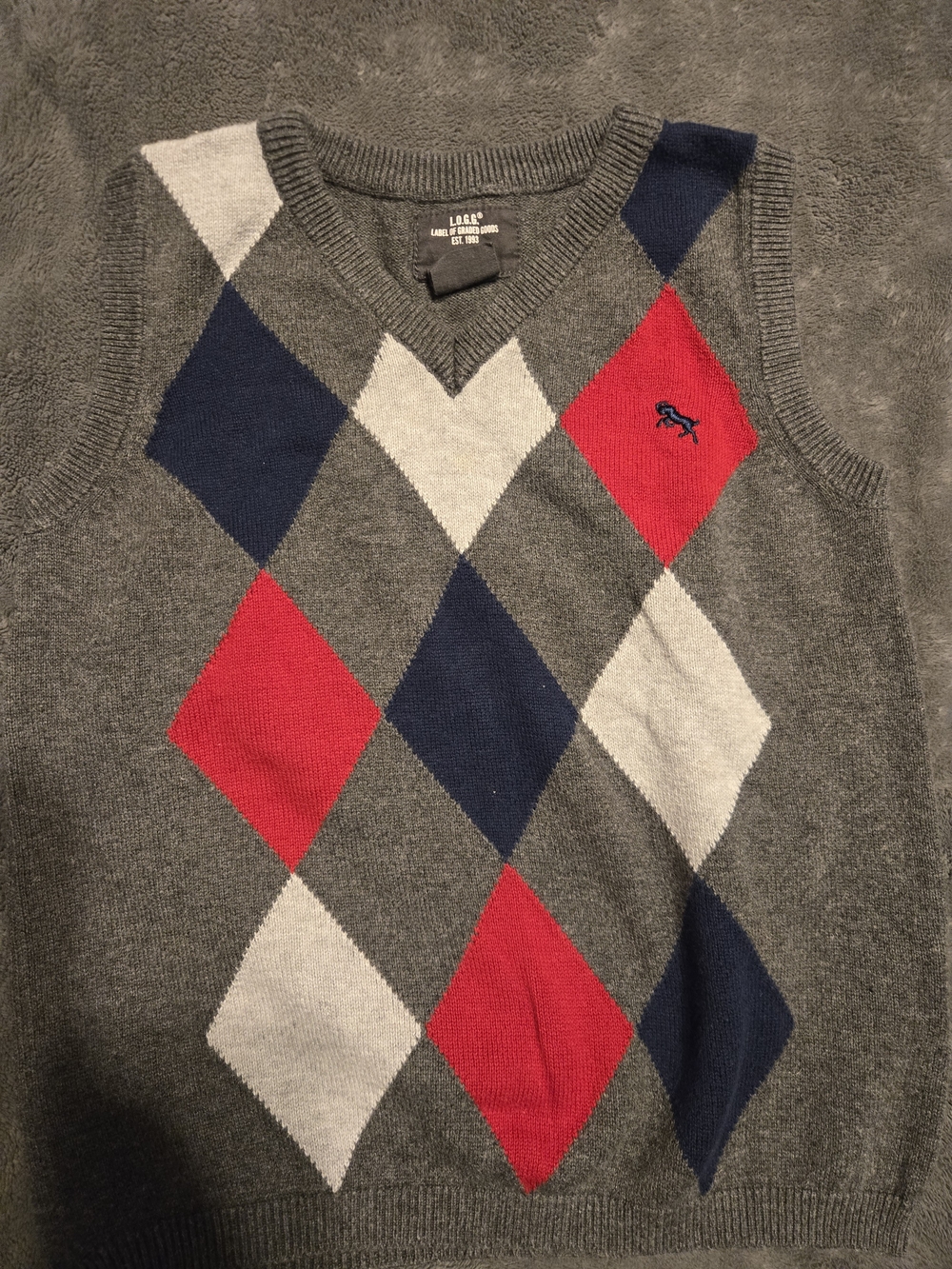 H&M Gray Argyle V-Neck Sweater Vest with Red and Navy Diamonds